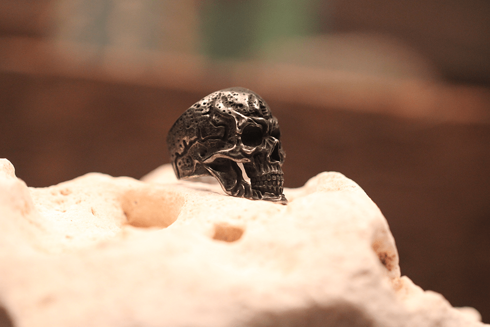 A Face on the Skull - Hellgate