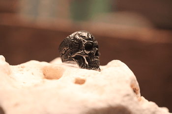A Face on the Skull - Hellgate