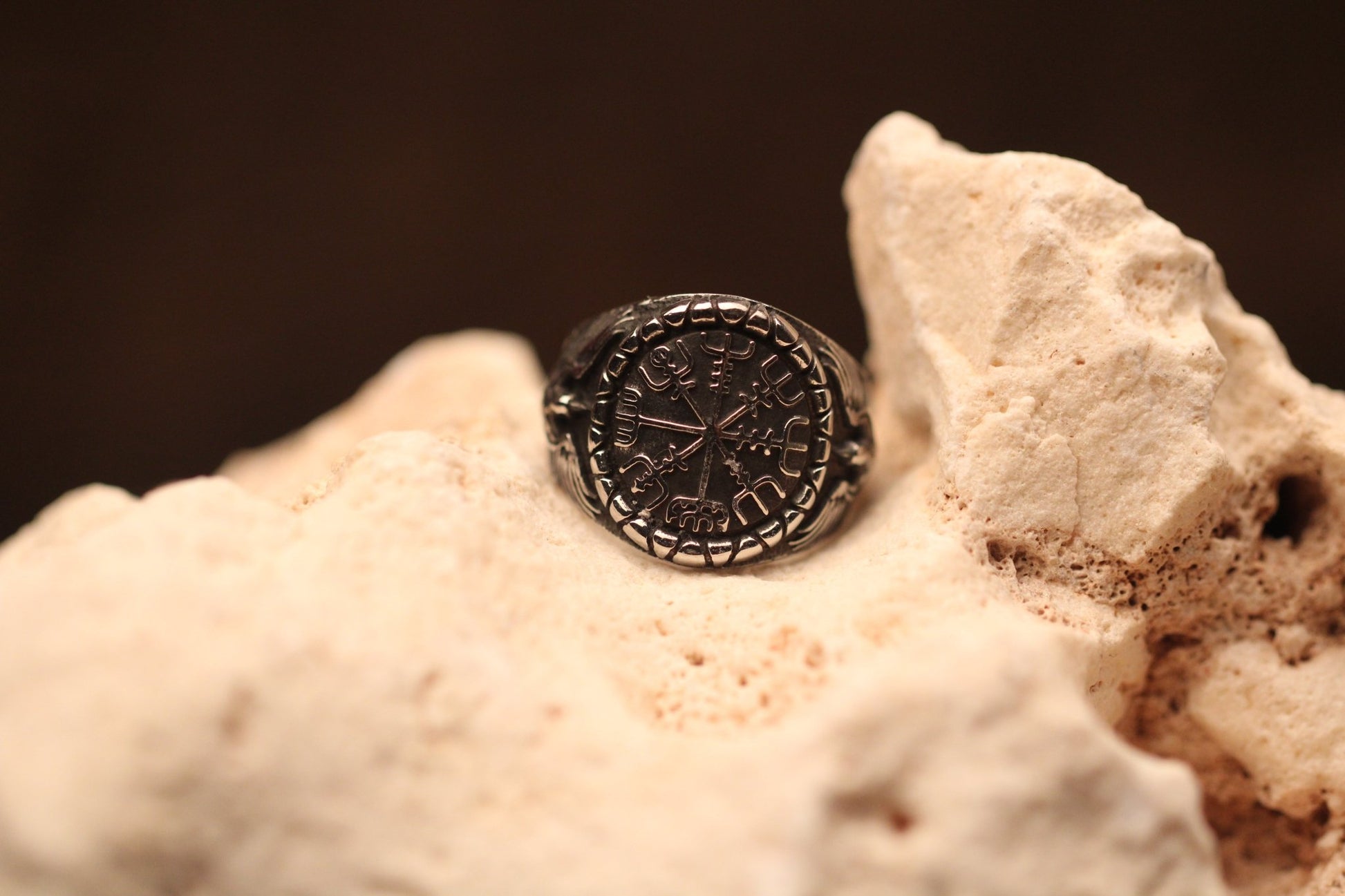 Hugin & Munin Compass - Hellgate