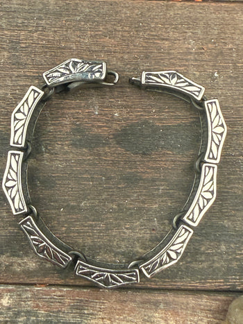 Skull Links