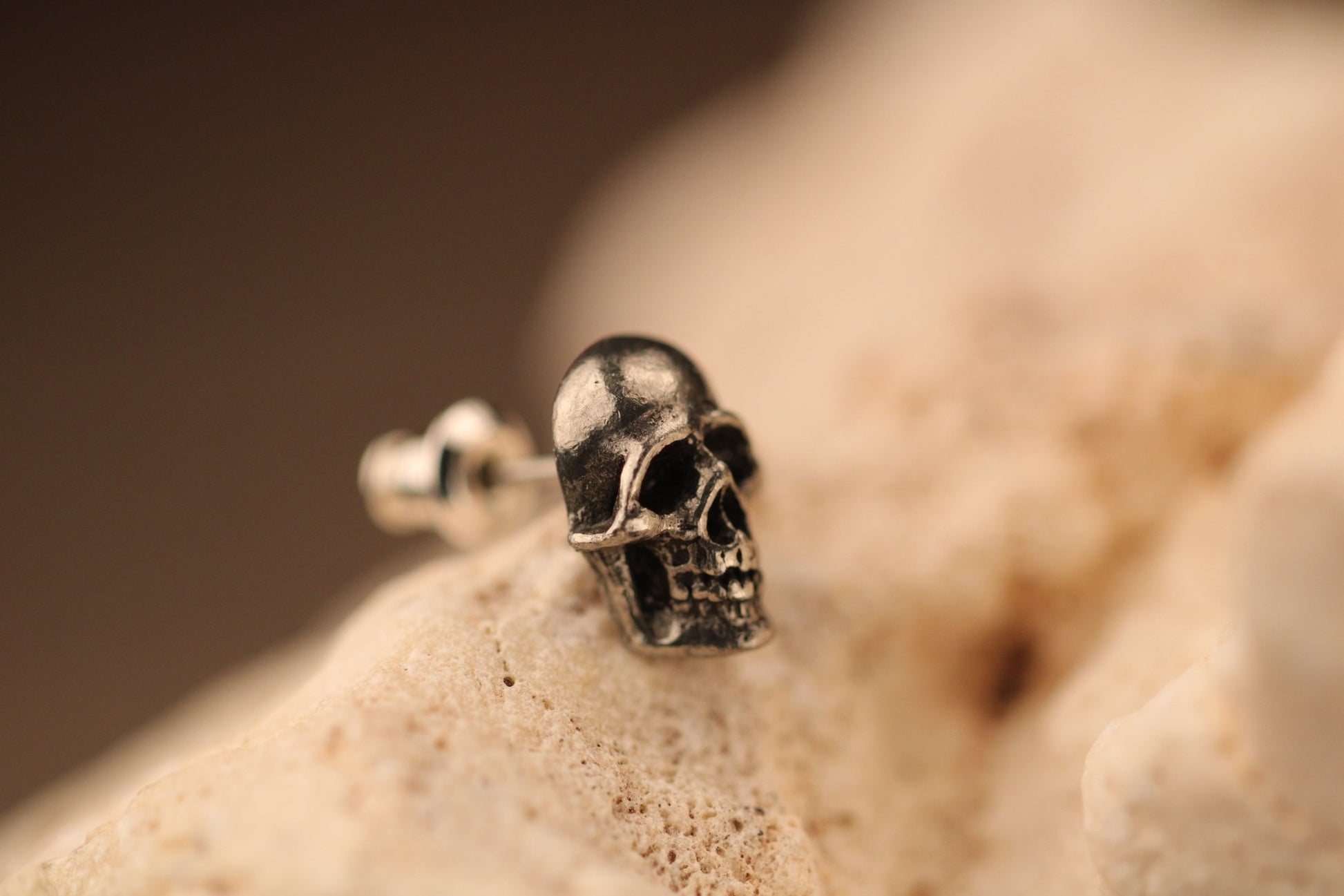 Medium Skull Stud - Hellgate