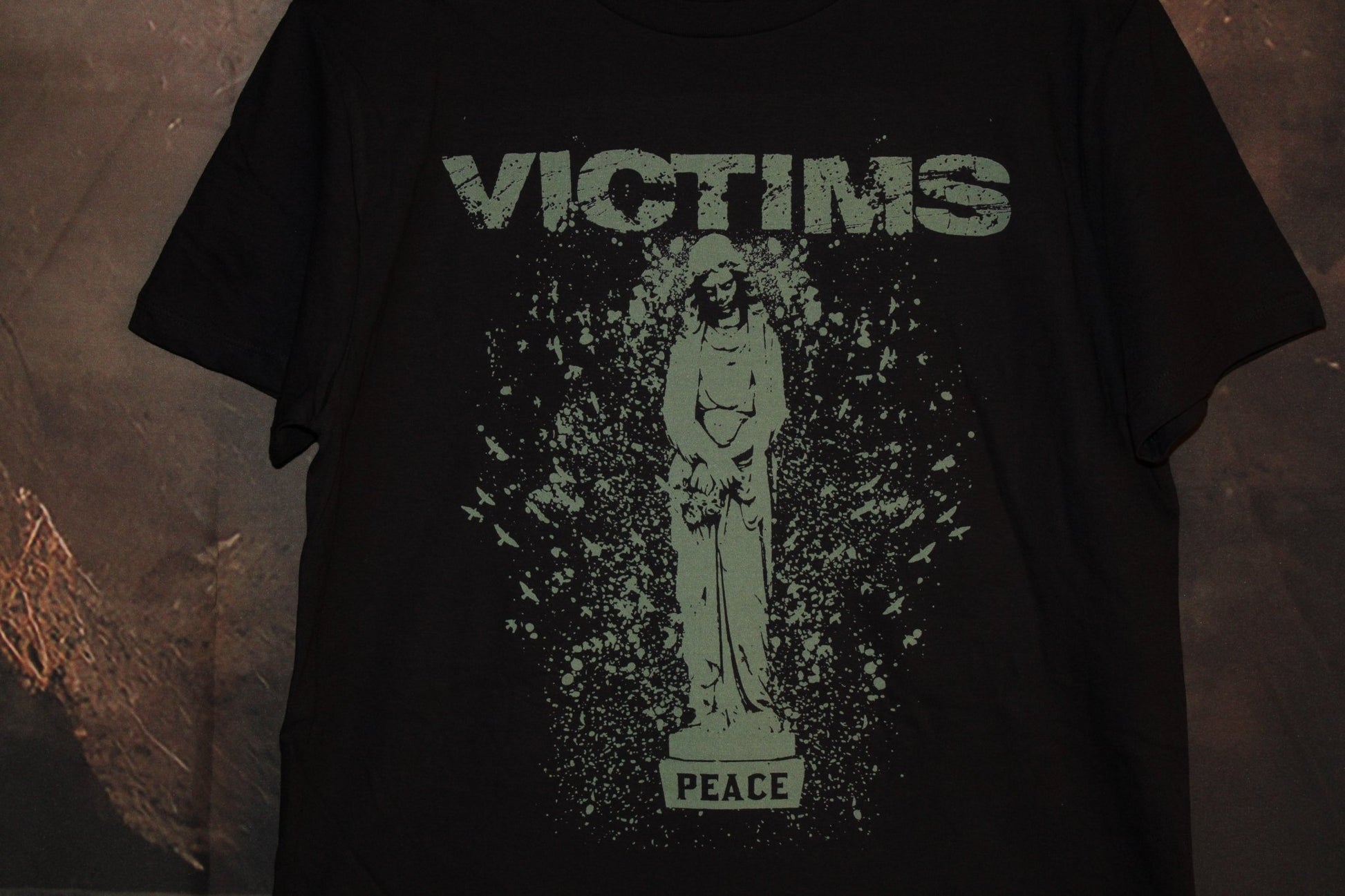 VICTIMS - PEACE STATUE - Hellgate