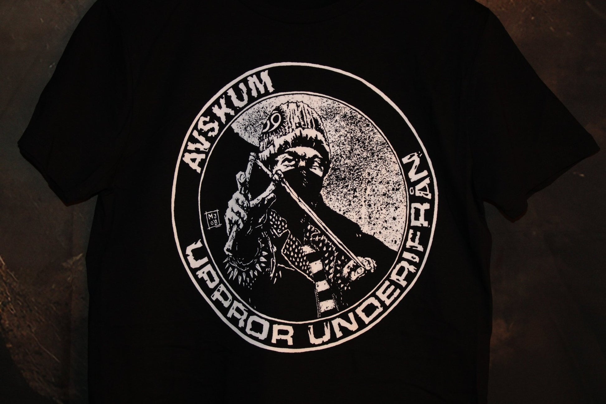AVSKUM - UPPROR UNDERIFRÅN - Hellgate