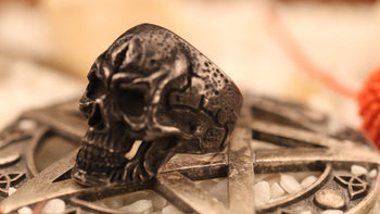 A Face on the Skull