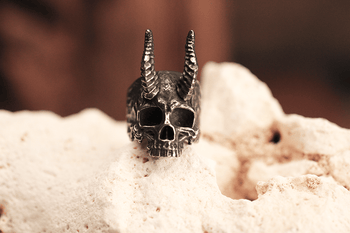 Short - horned Skull - Hellgate